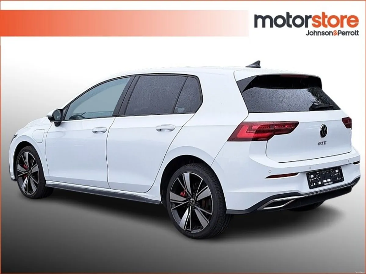 Volkswagen Golf Golf GTE S-A  GTE  TSi 245 Bhp DSG - Image 2