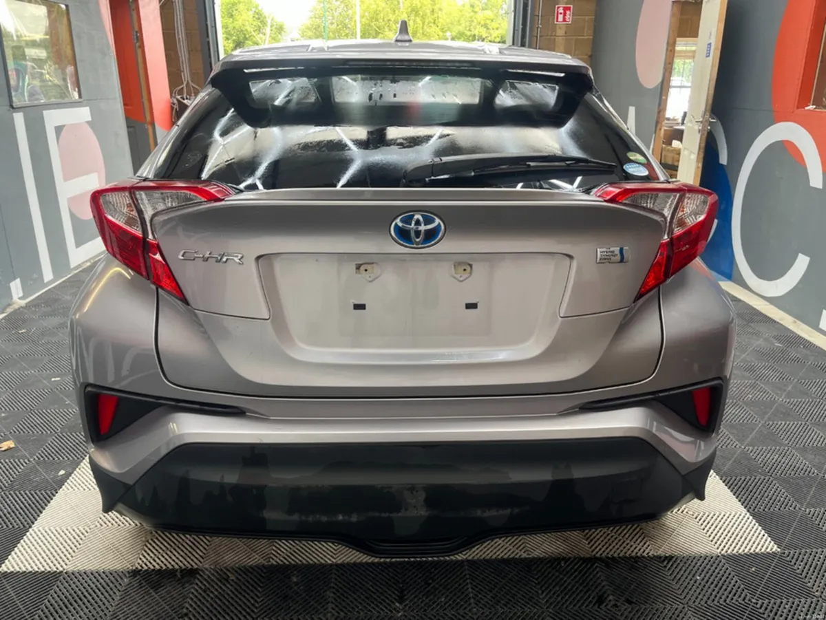 Toyota C-HR 2020 TOYOTA C-HR 2WD 1.8 HYBRID AUTOMA - Image 4
