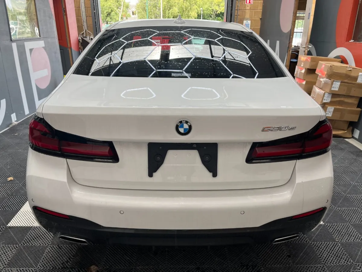 BMW 5-Series 2020 BMW 530E 530e M SPORT ED JOY+ 2. - Image 4