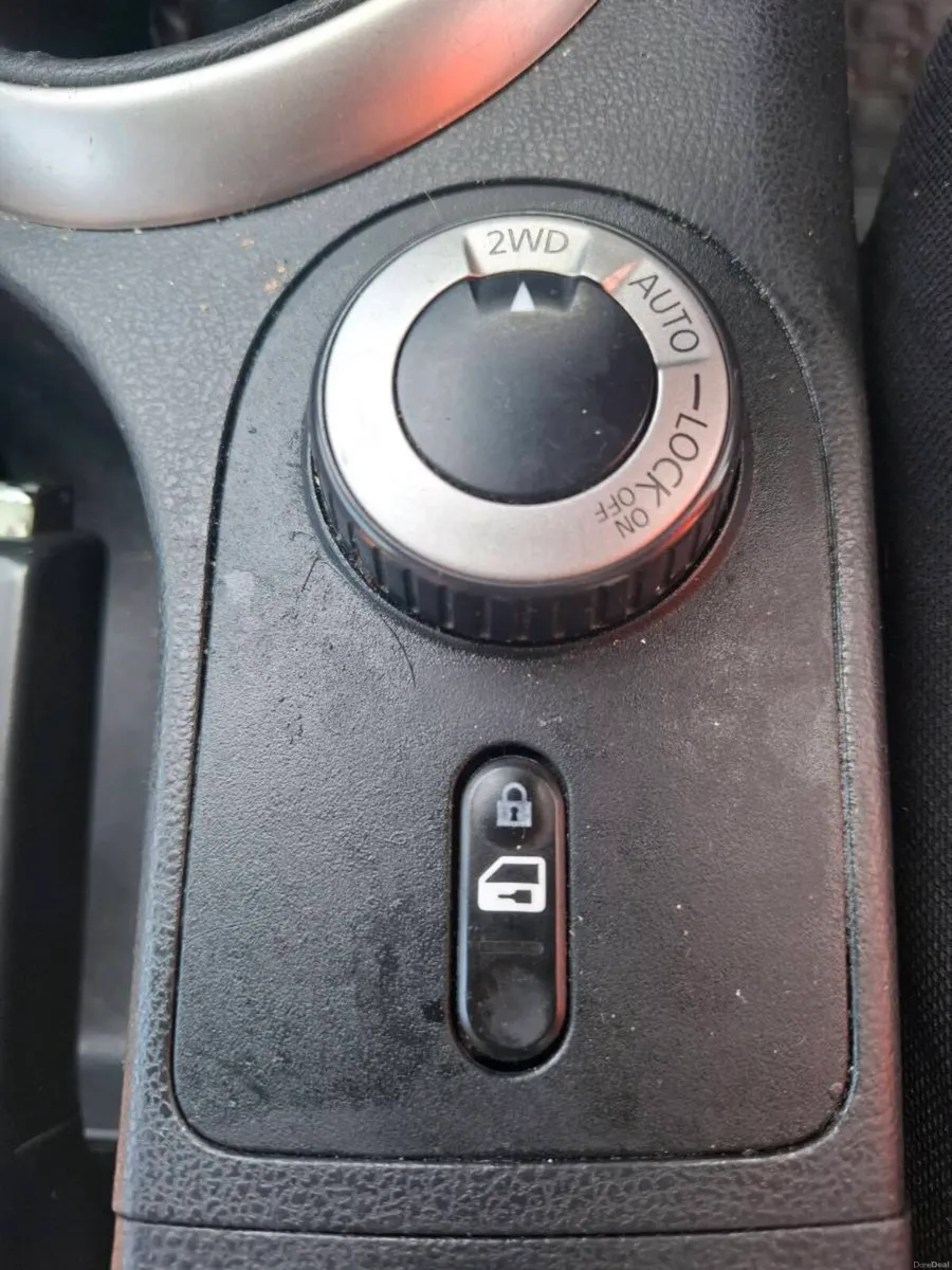 Nissan Qashqai+2 4WD - Image 3