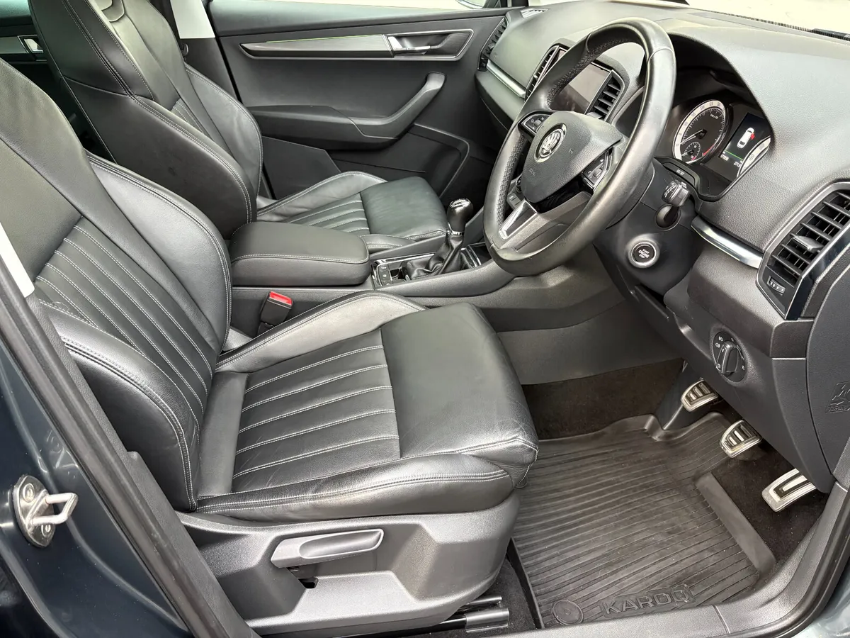 181 Skoda Karoq Style 1.6 TDI - Pan Roof - Image 5