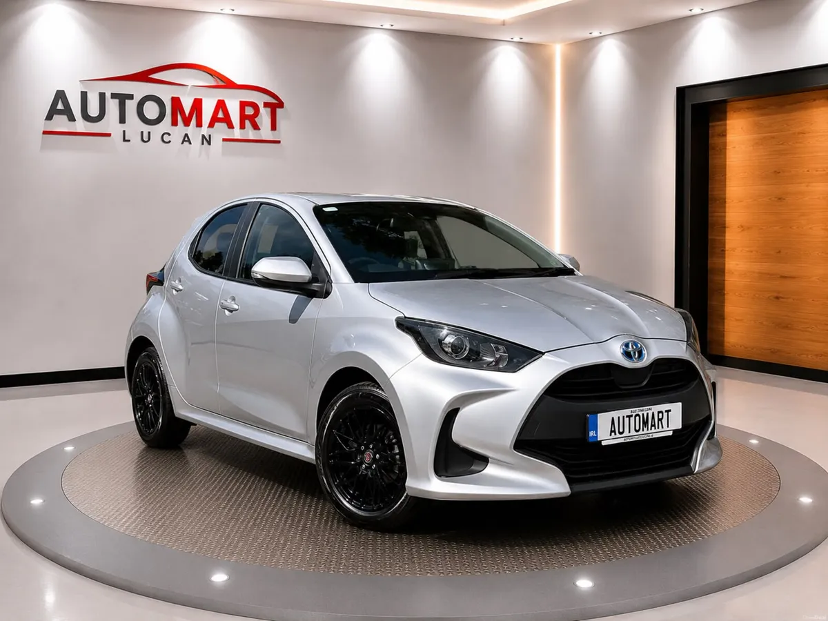 TOYOTA YARIS 2022 1.5 HYBRID AUTOMATIC TOP SPEC - Image 1