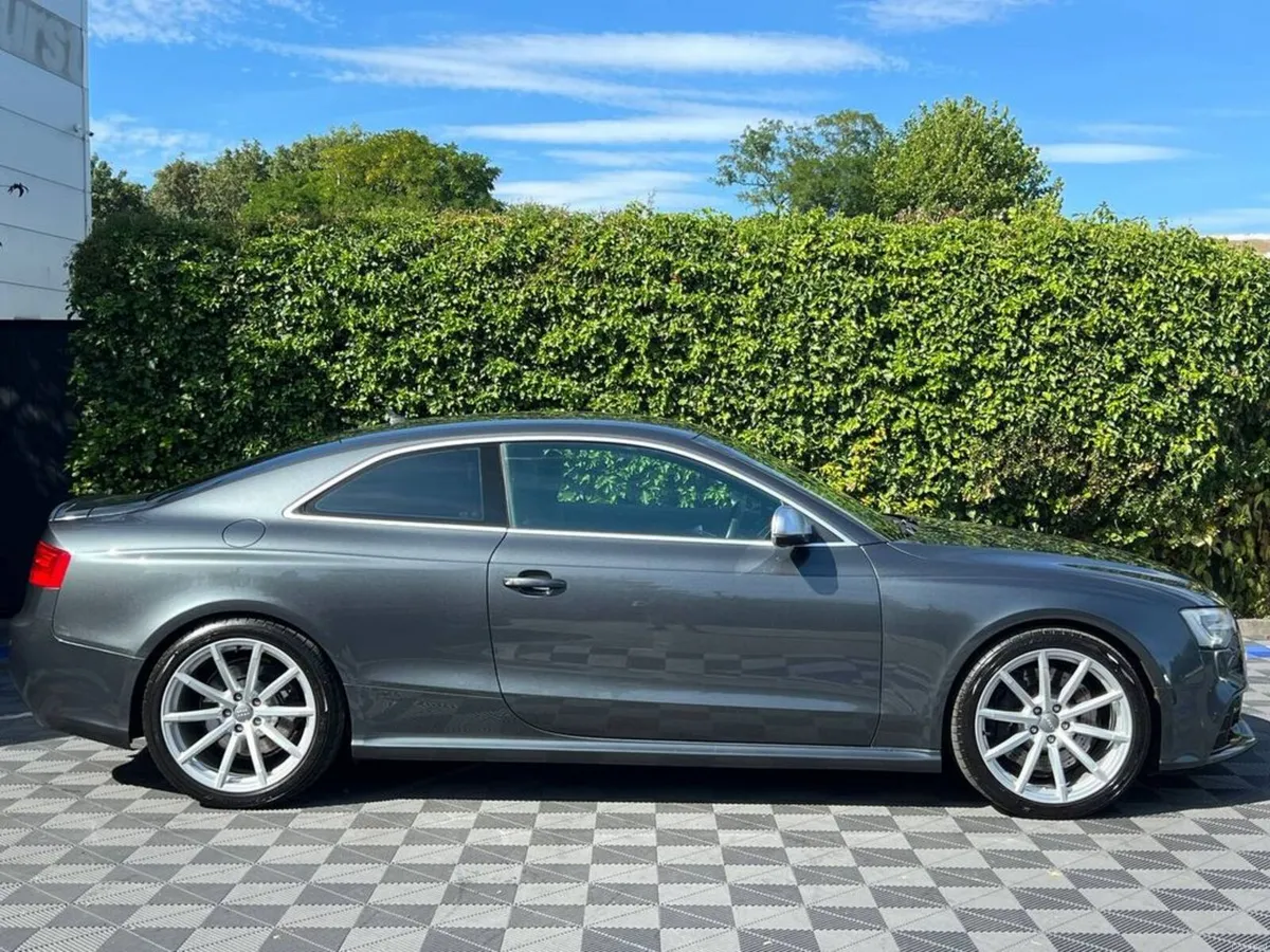 Audi RS5 QUATTRO 4.2 V8 FSI AUTO // FULL SERVICE H - Image 3