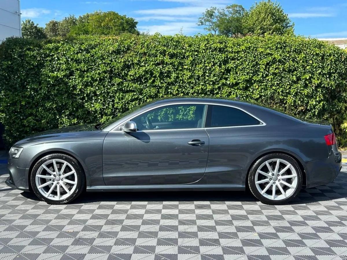 Audi RS5 QUATTRO 4.2 V8 FSI AUTO // FULL SERVICE H - Image 4
