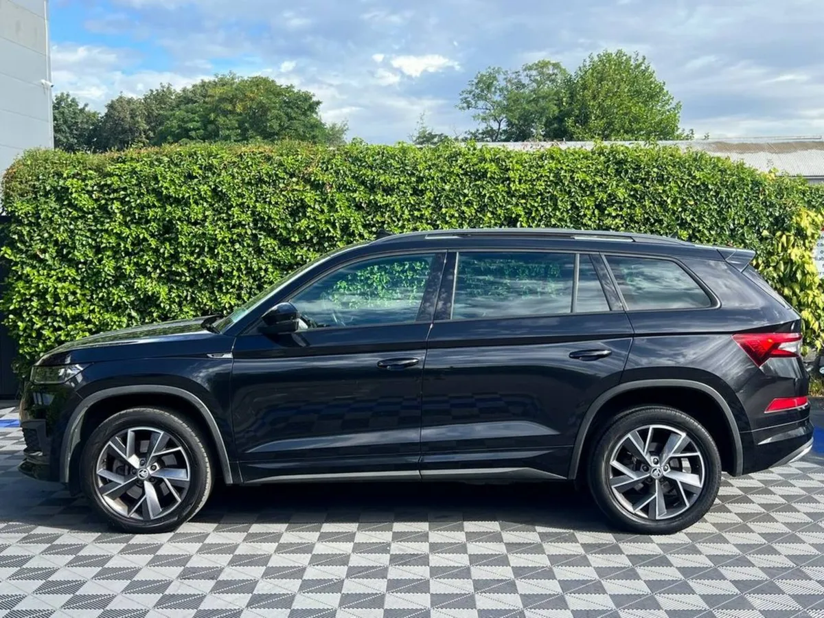Skoda Kodiaq SPORTLINE 2.0 TDI AUTO 7-SEATER // OP - Image 4