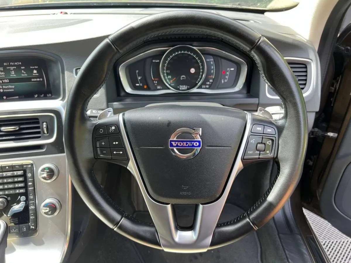 Volvo V60 CROSS COUNTRY D4 CLASSIC 2.0 D AUTO // S - Image 4