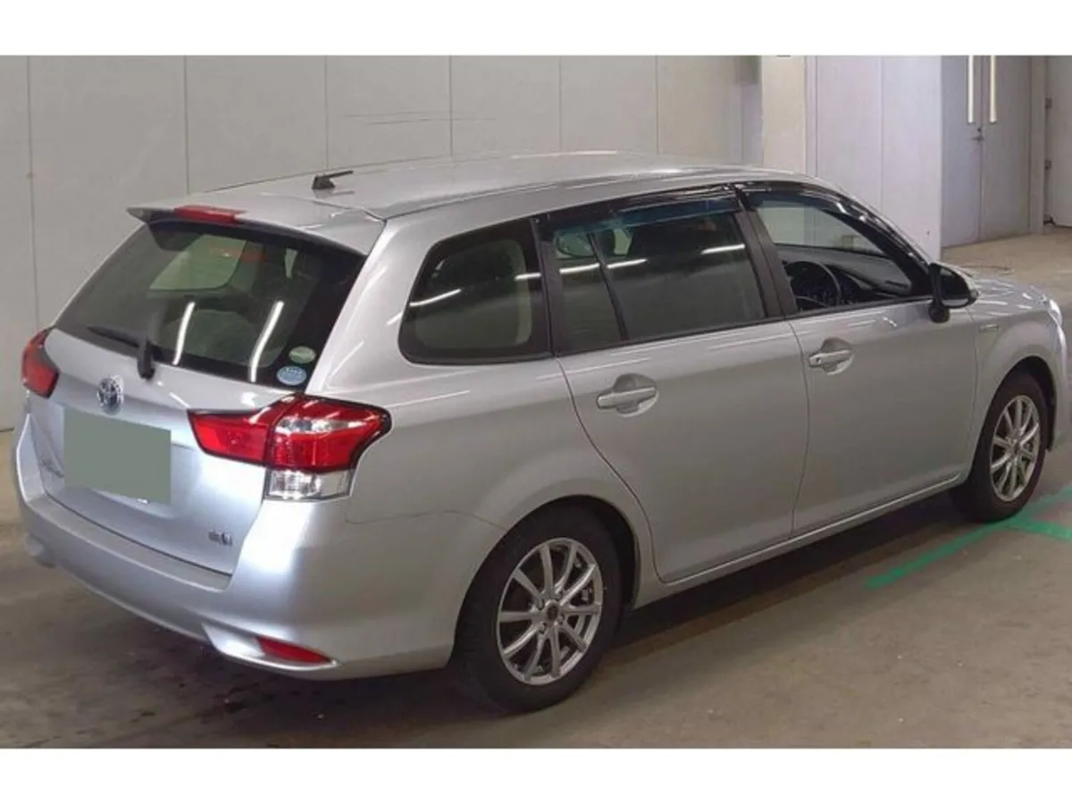 Toyota Corolla 1.5 Corolla Fielder Petrol Hybrid A - Image 4