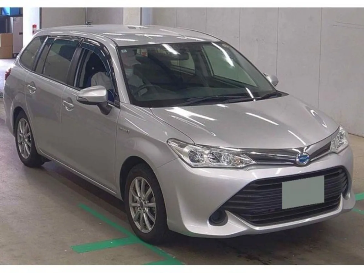 Toyota Corolla 1.5 Corolla Fielder Petrol Hybrid A - Image 2