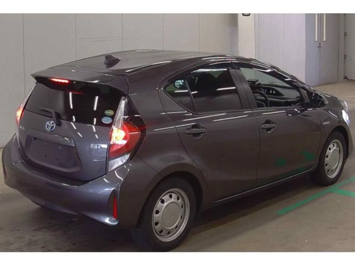Toyota Aqua 1.5 Petrol Hybrid Auto - Image 4