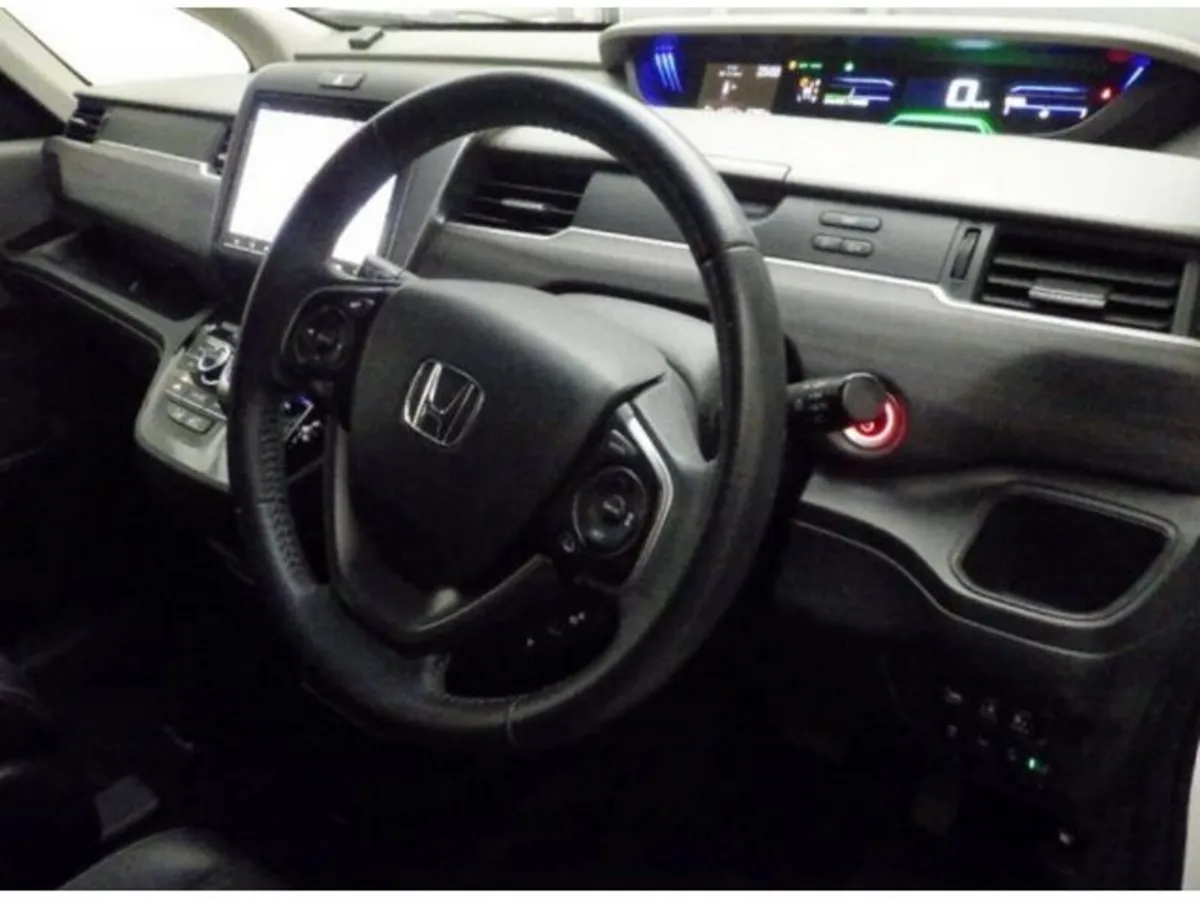 Honda Freed 1.5 Petrol Hybrid EX Auto - Image 4