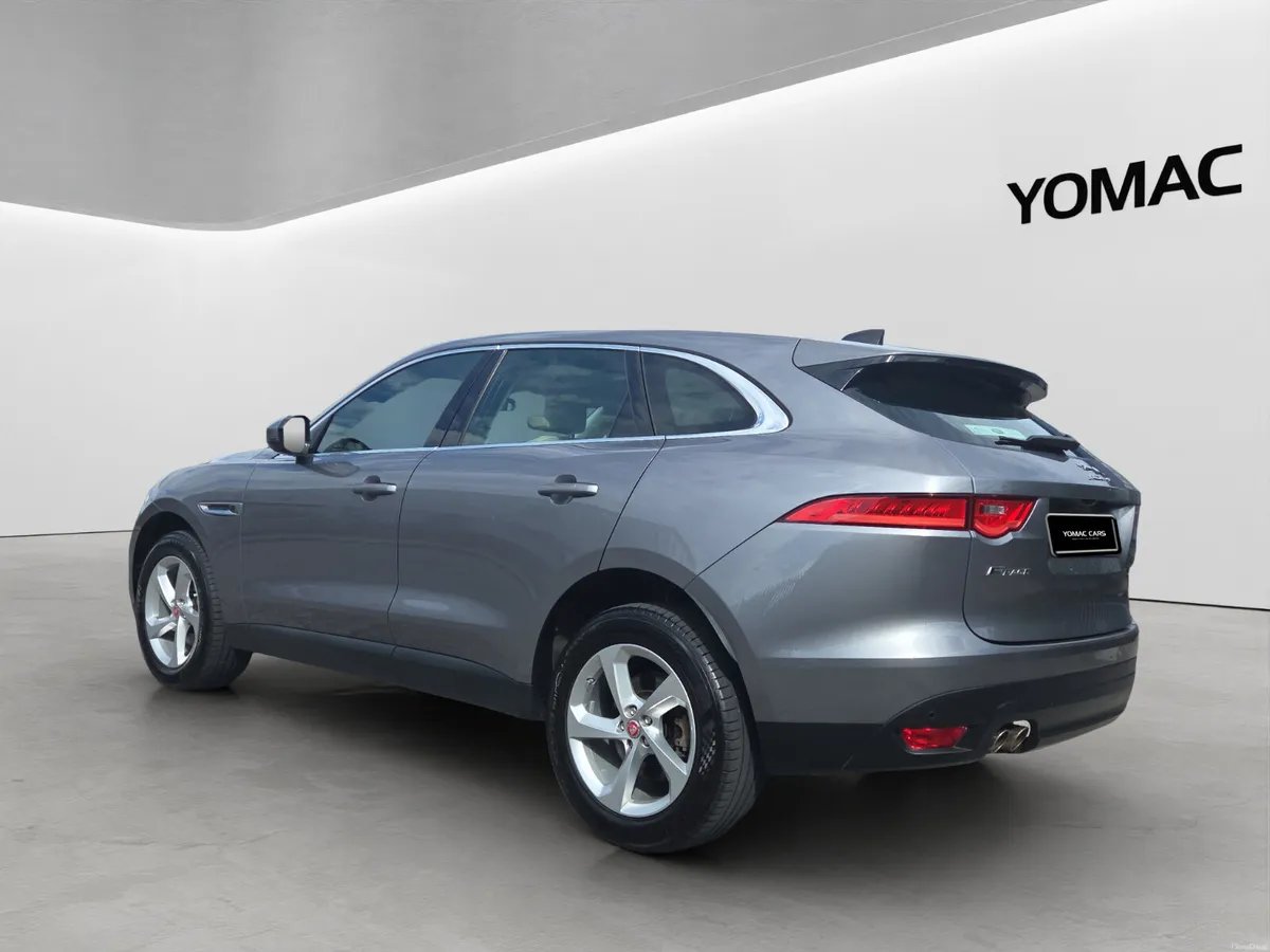 JAGUAR F-PACE 2.0D AUTO CHEQEURED - Image 5