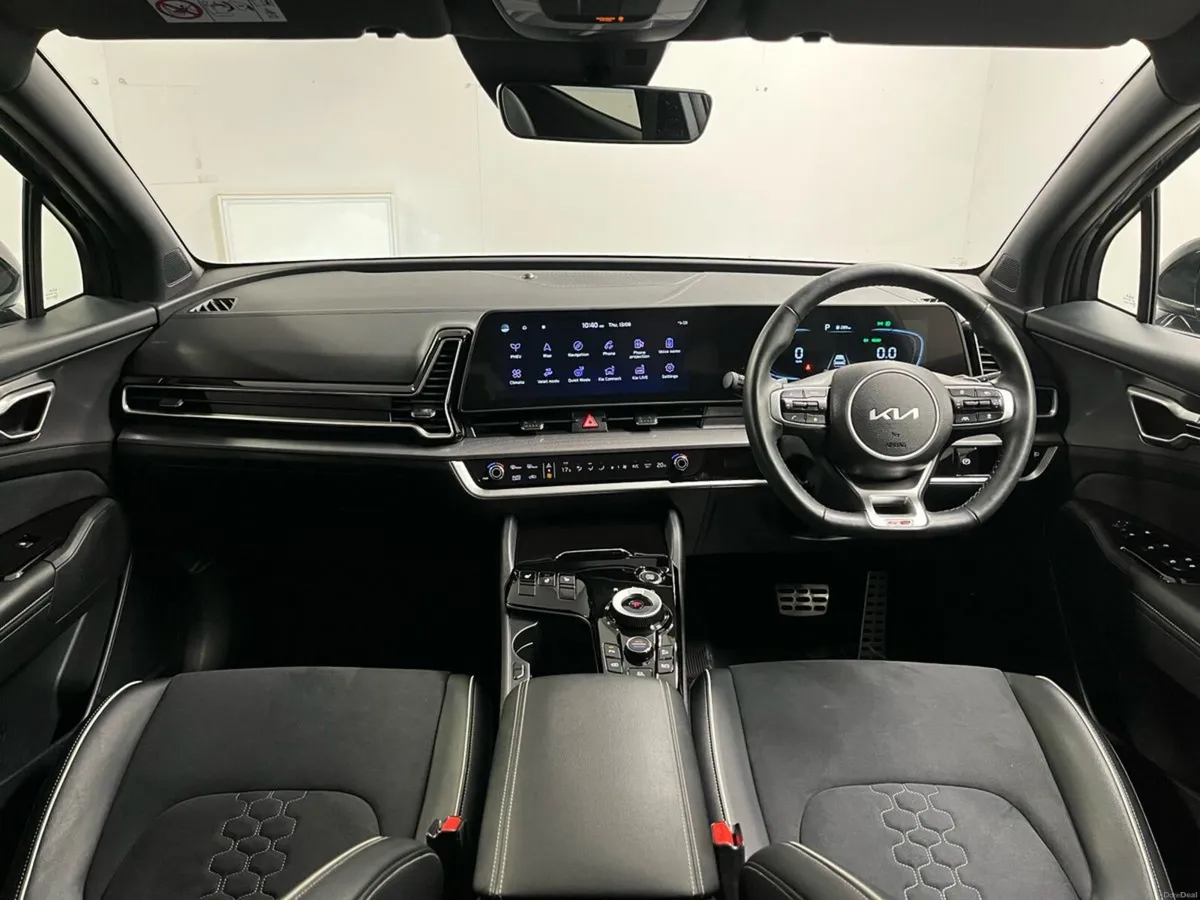 Kia Sportage GT-Line 1.6T-GDi PHEV 4X4 248BHP - Re - Image 2