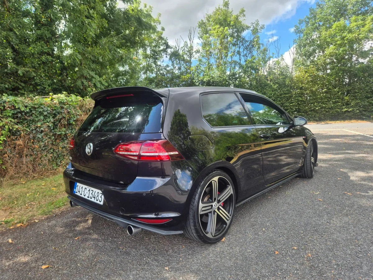 VW GOLF GTI PERFORMANCE - Image 6