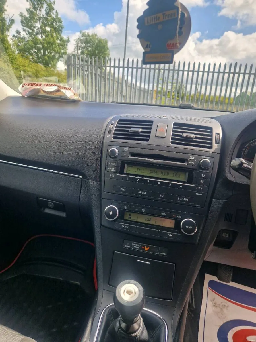 Toyota Avensis - Image 5