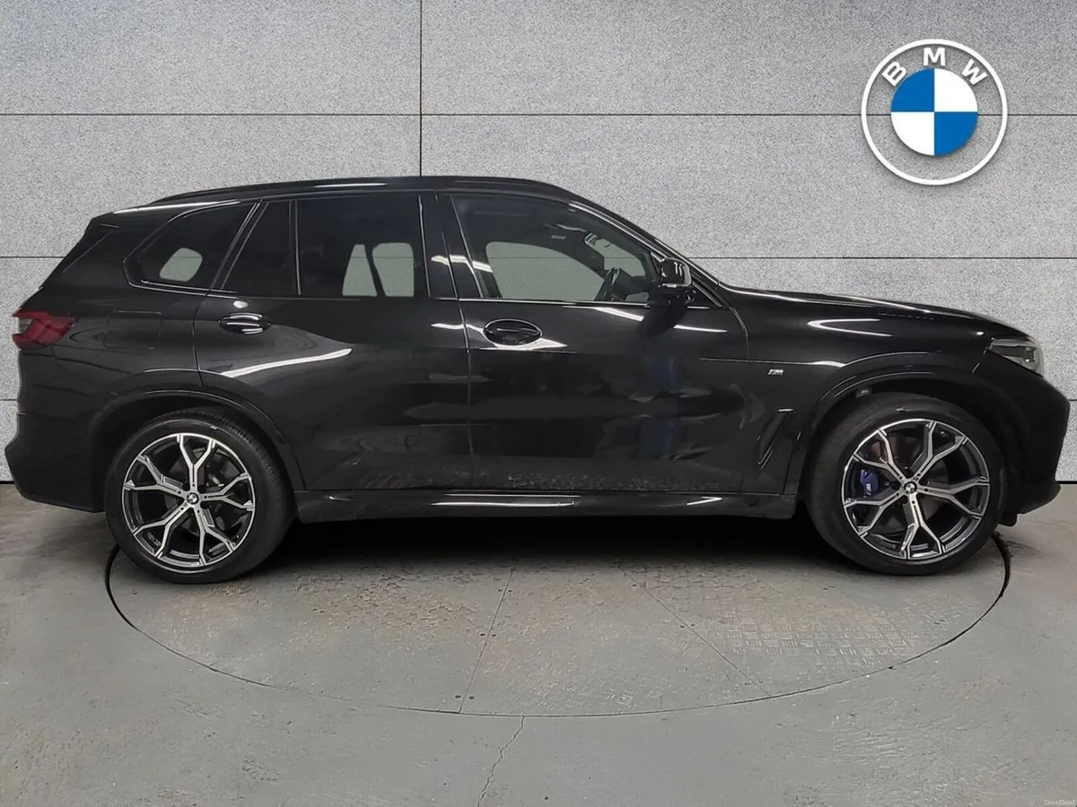 BMW X5 xDrive45e M Sport Pro - Image 3