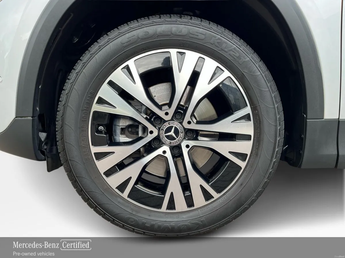 Mercedes-Benz GLA 180D Progressive Line Plus Compa - Image 5