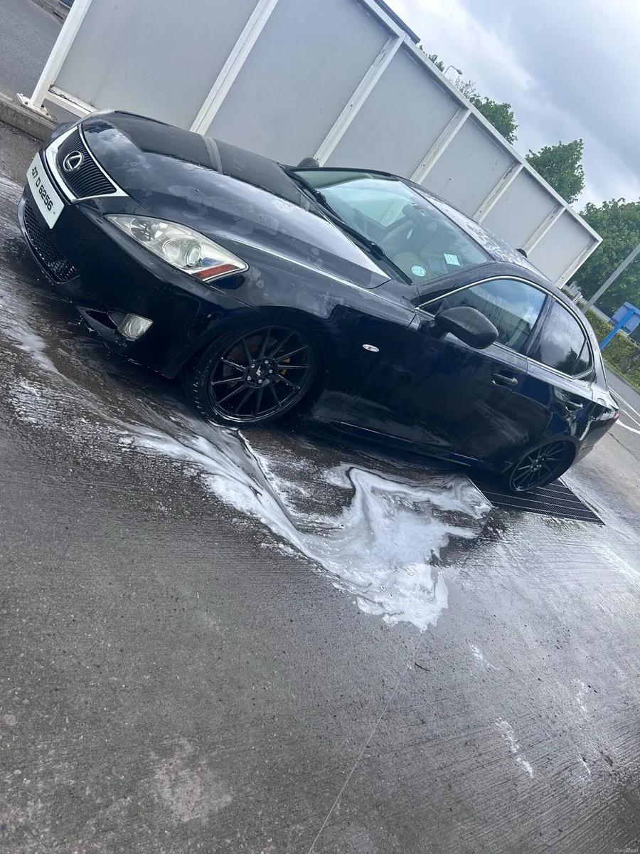 Lexus is250 - Image 4