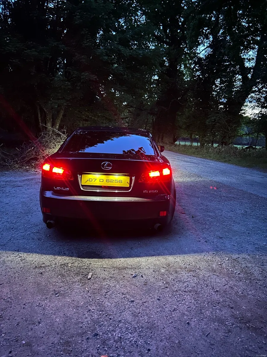 Lexus is250 - Image 6