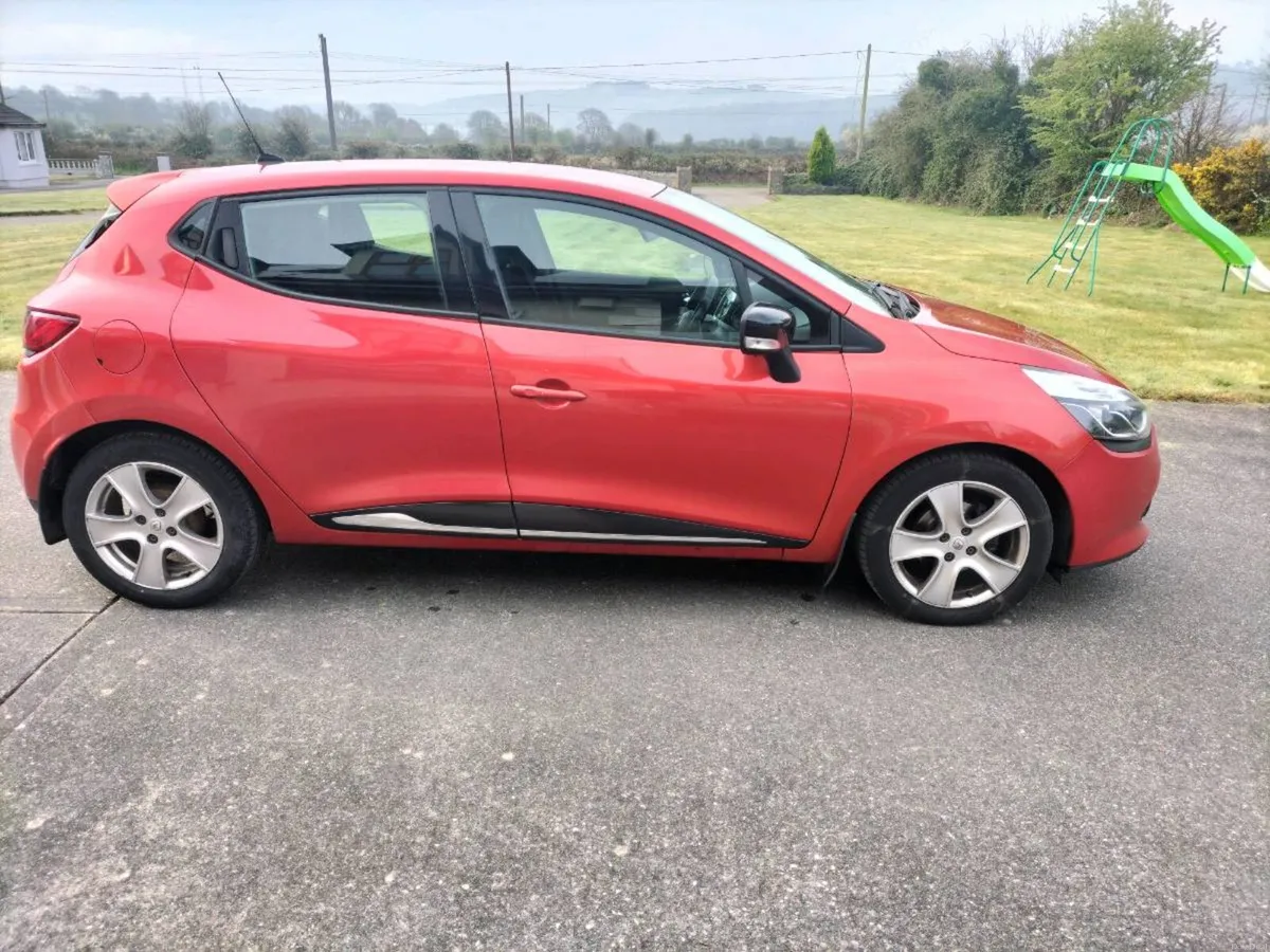 131 Renault Clio - Image 3