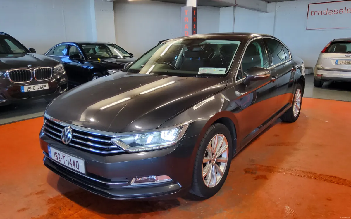 Volkswagen Passat 2018 - Image 3