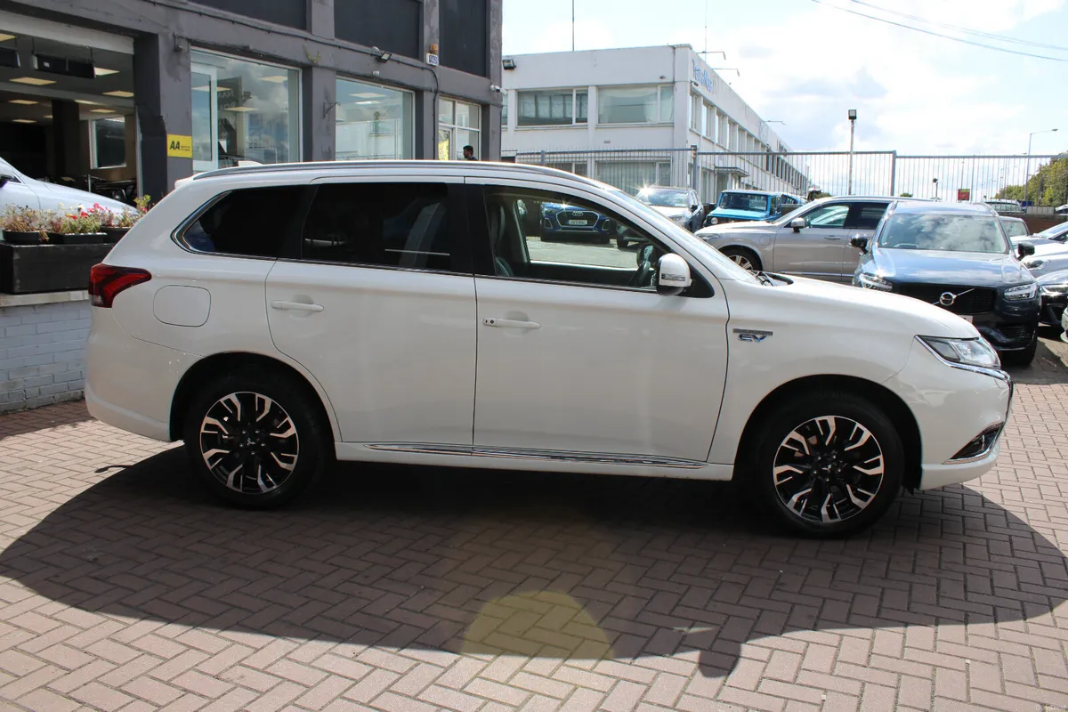 Mitsubishi Outlander 2016 - Image 3