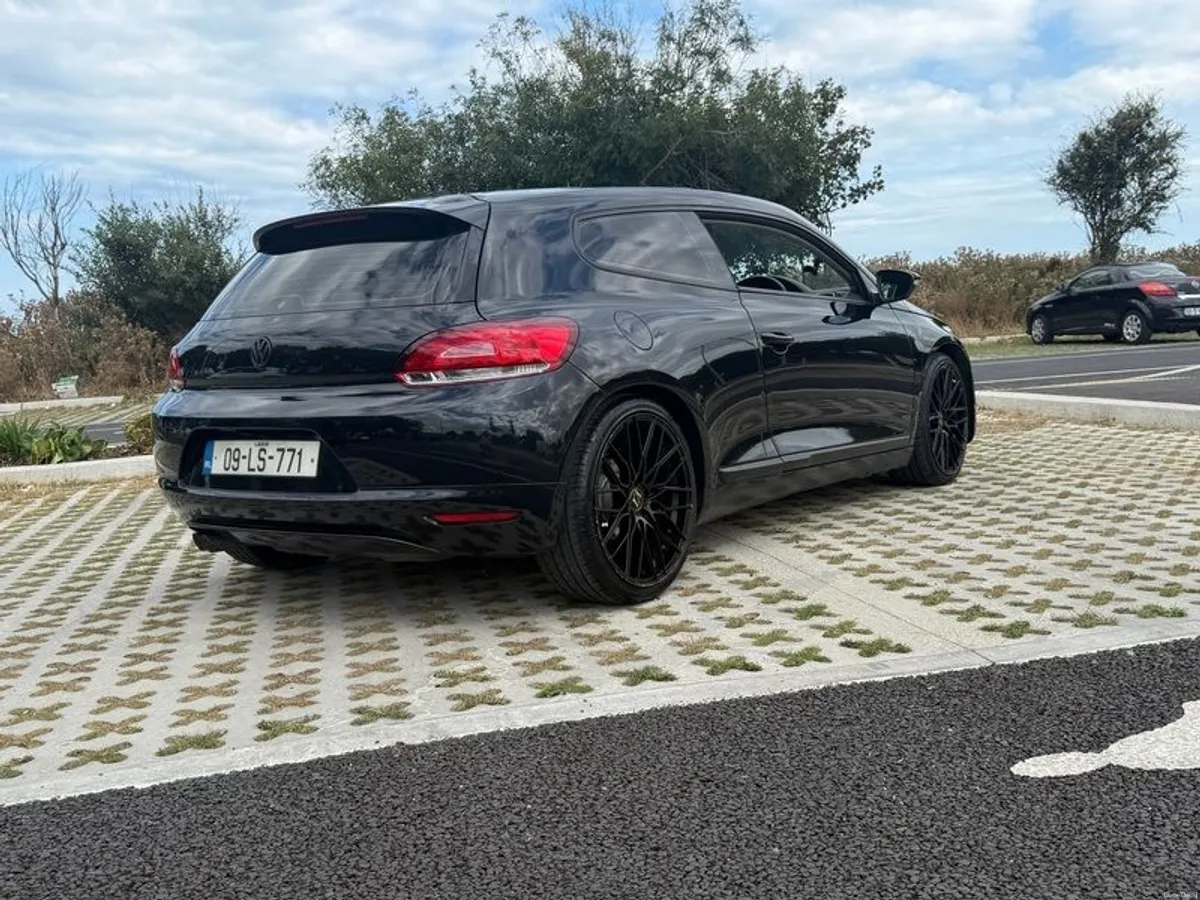 2009 Volkswagen Scirocco - Image 6
