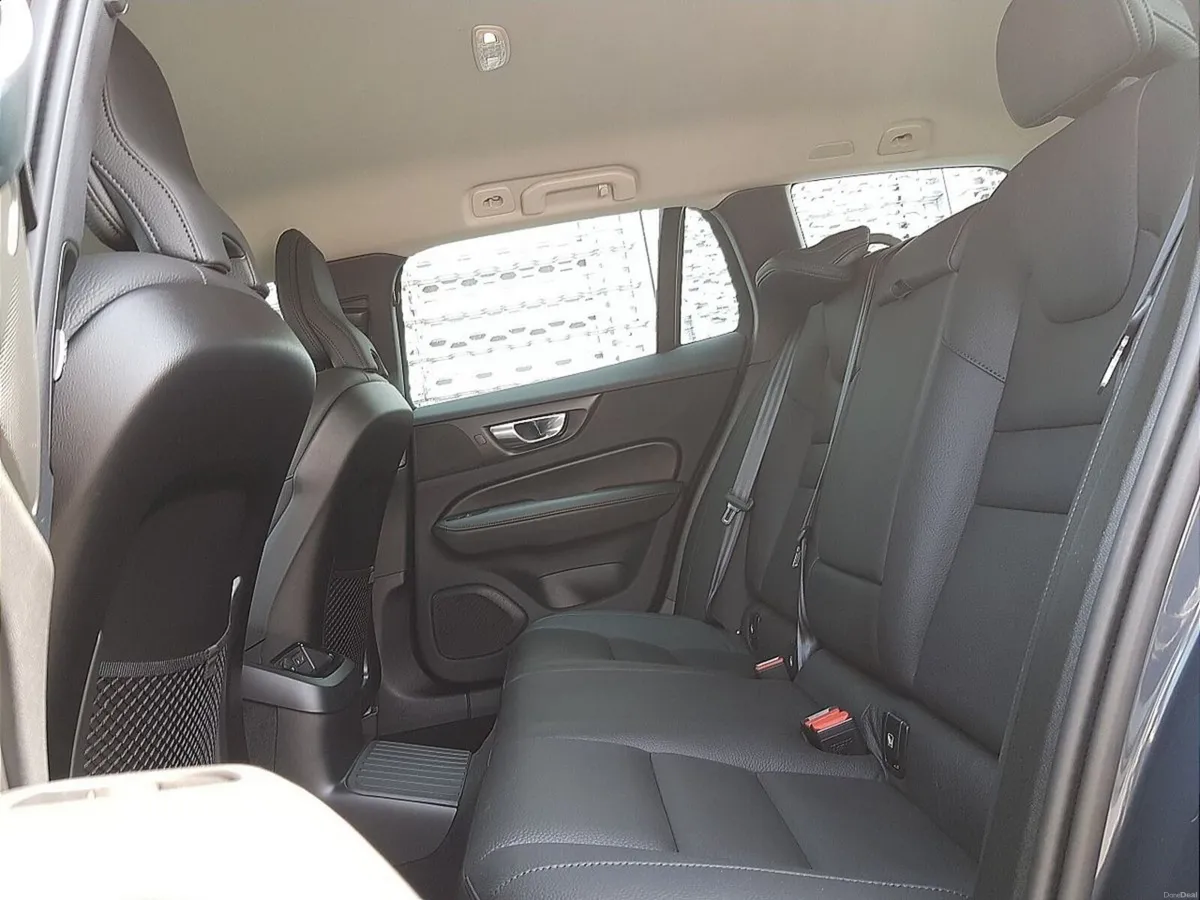 Volvo V60 2.0 T6 18.8kWh Plus Auto AWD - Image 6