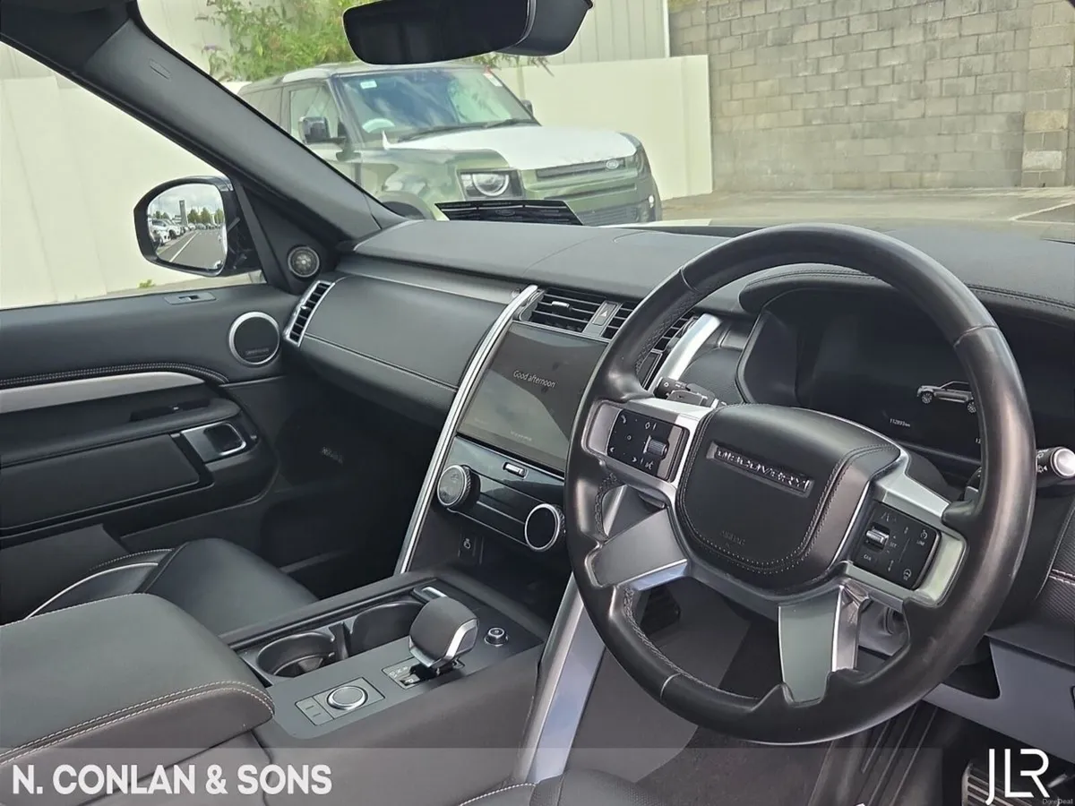 Land Rover Discovery 3.0D DYNAMIC HSE 2 SEAT COMME - Image 4