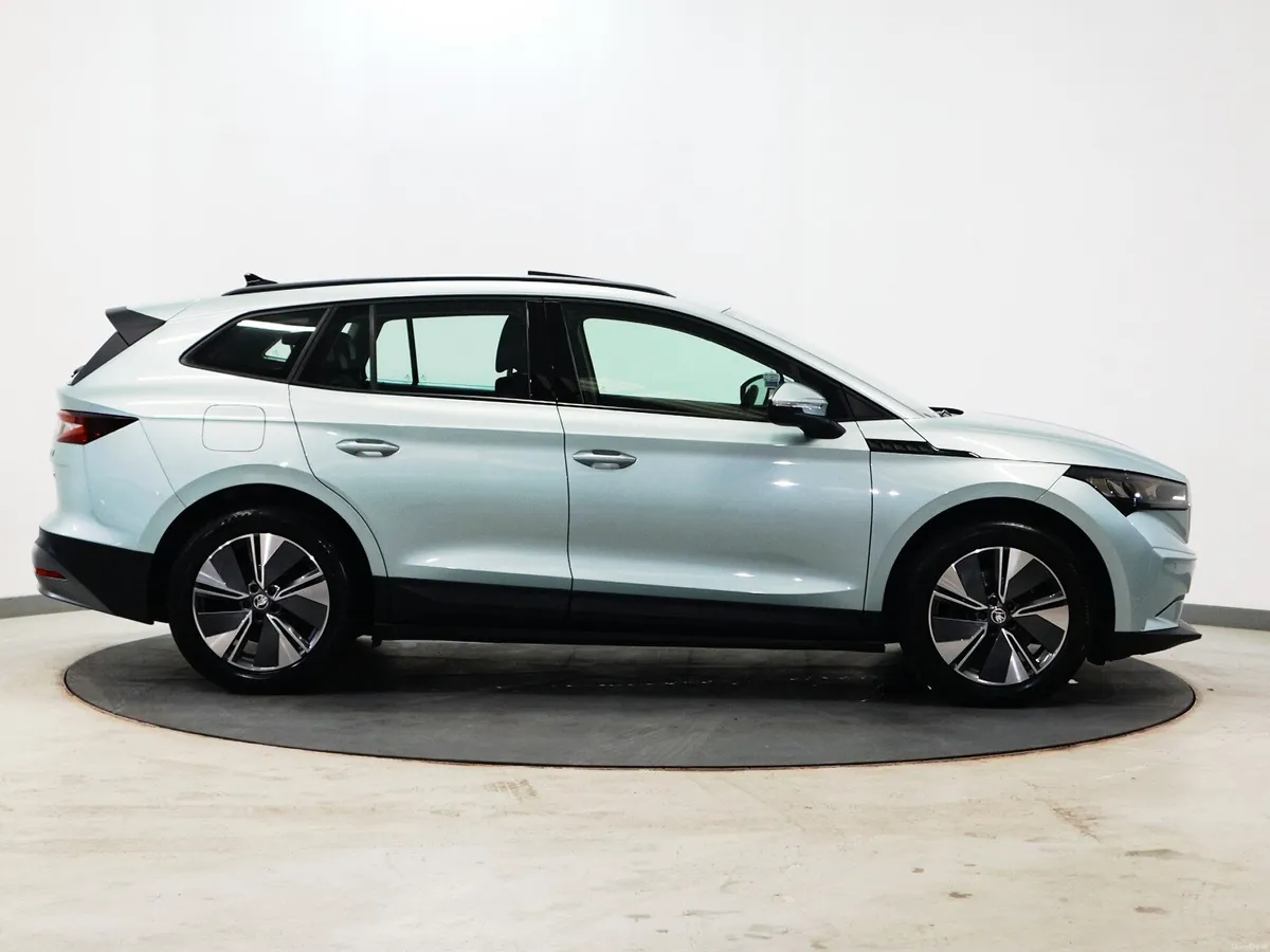 *77* 2023 Skoda Enyaq 60 EV AUTO - Image 2