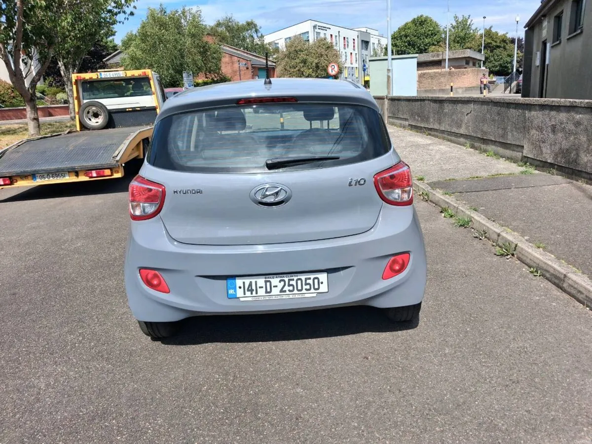 Car - Image 3