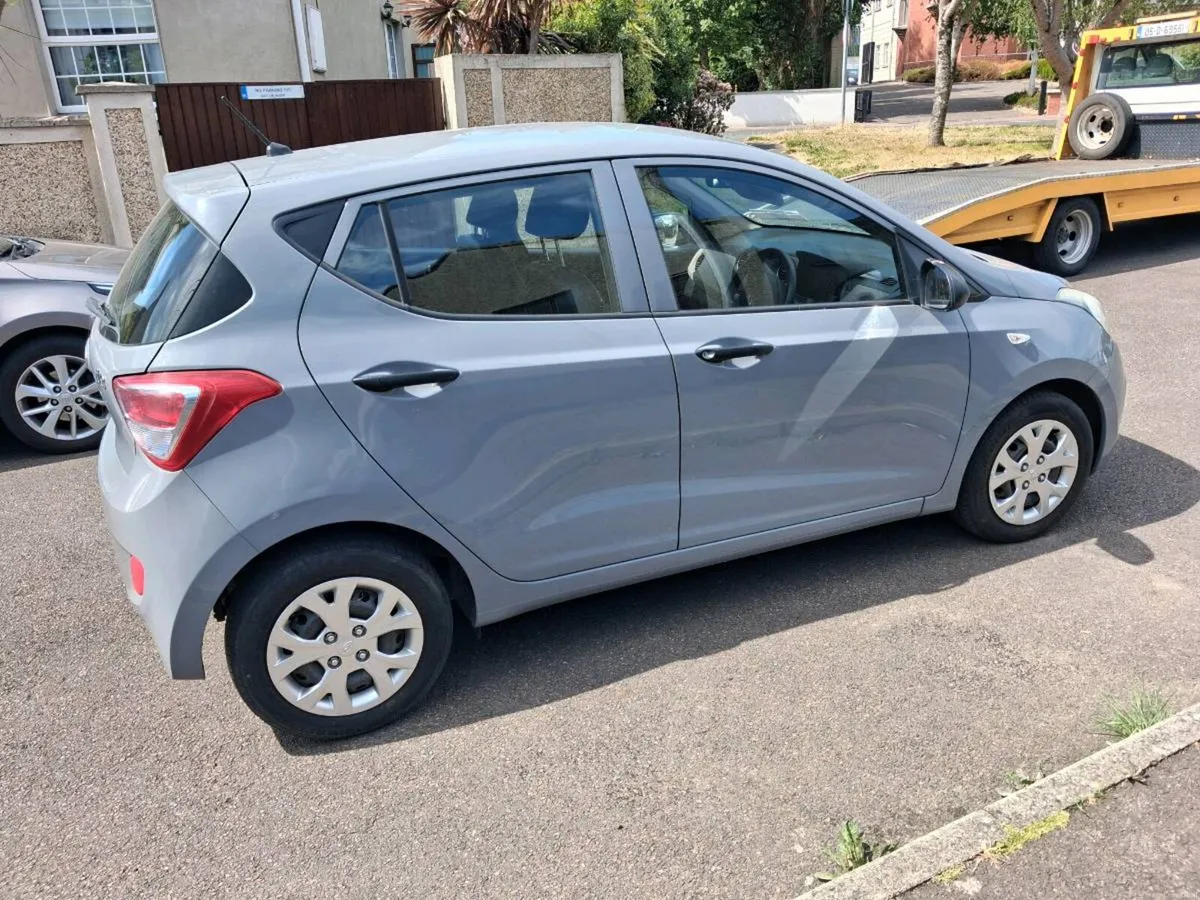 Car - Image 4