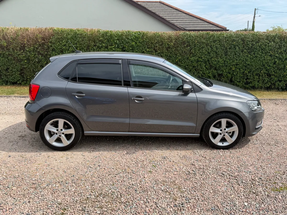172 Volkswagen Polo Highline DSG - Image 3