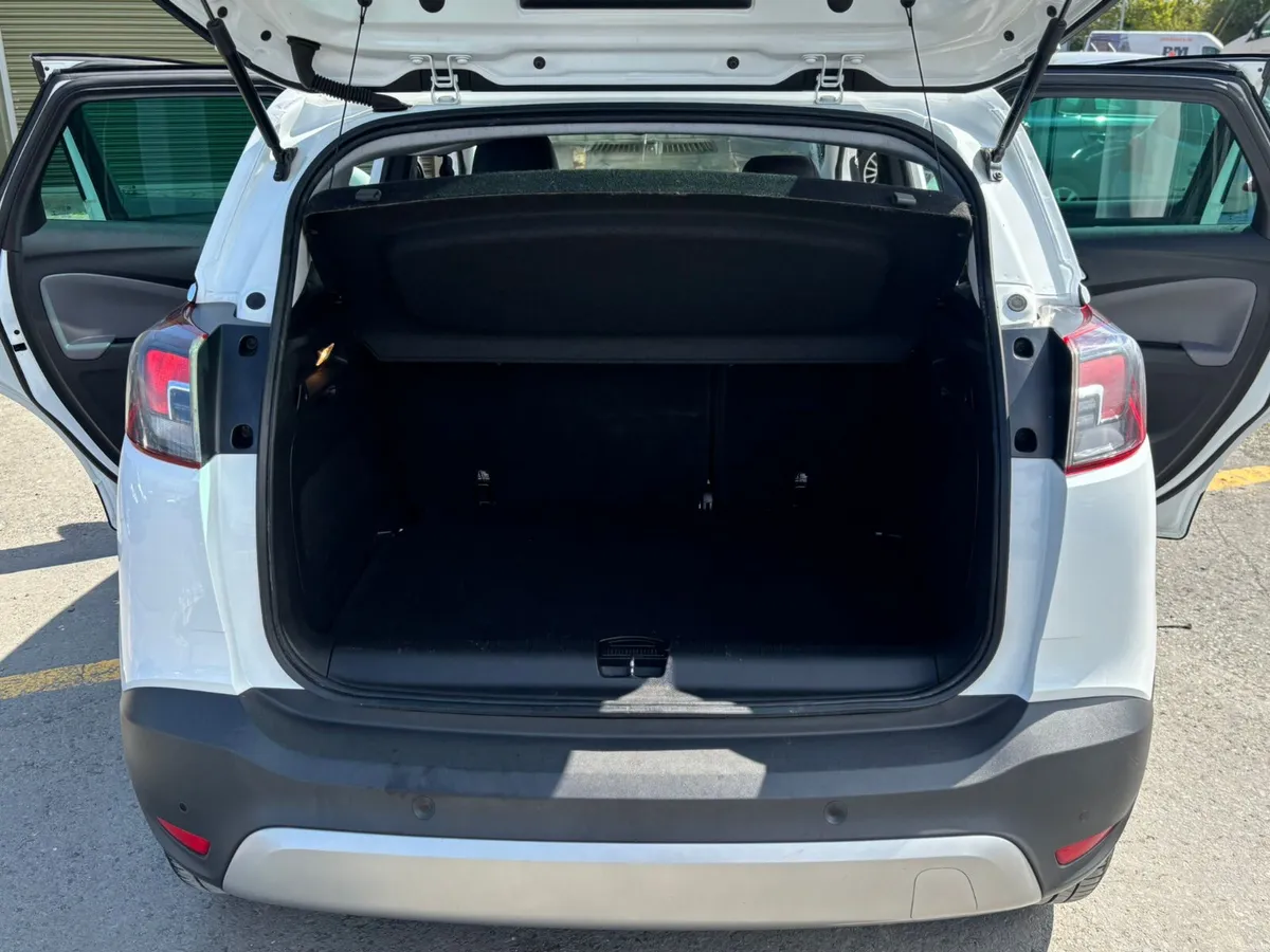Vauxhall Crossland X 2019 Manual diesel - Image 6