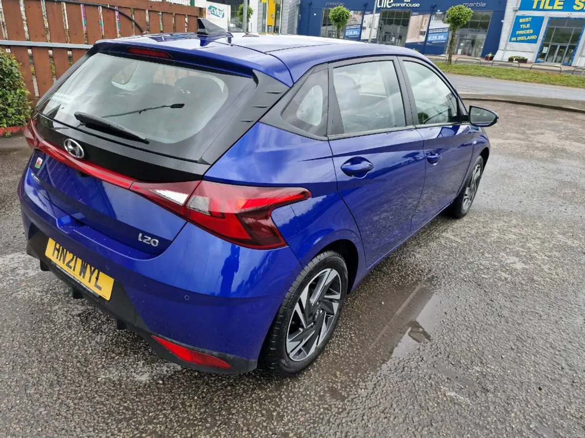 Hyundai i20 - Image 6