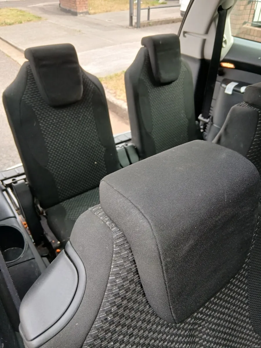 Citroen C4 Picasso 2011 - Image 4