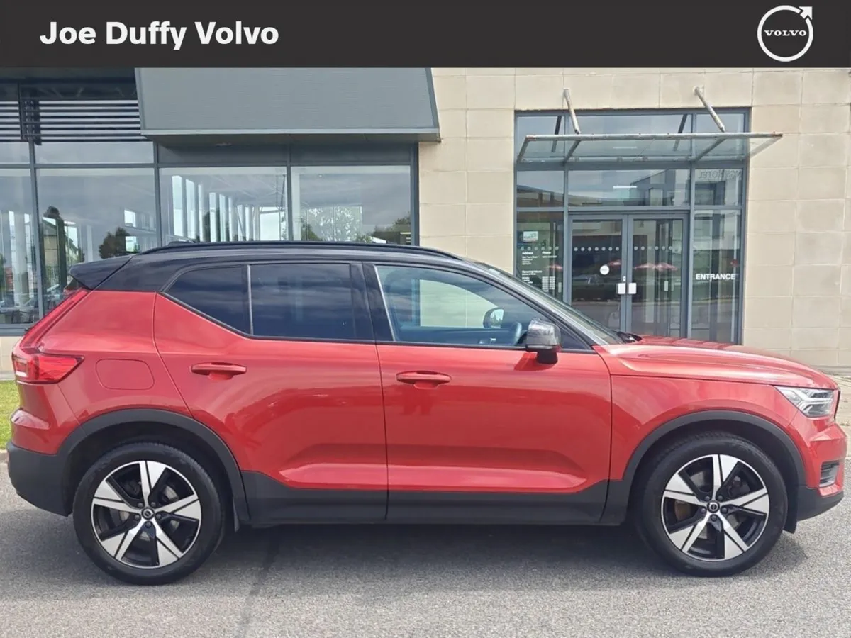 Volvo XC40 R-Design Phev T4 (197ps) - Image 5