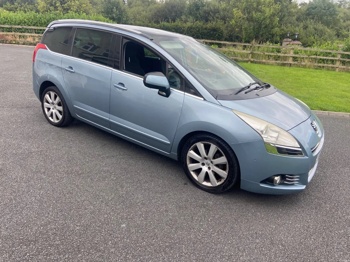 Peugeot 5008 2013 1.6hdi - Image 1