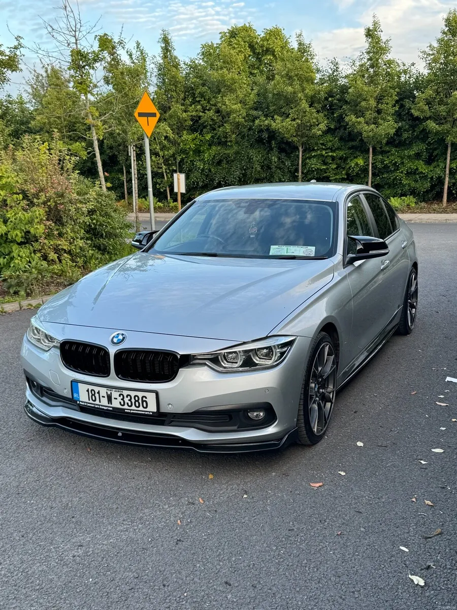 2018 BMW 320 Diesel Automatic*1 Owner* - Image 4