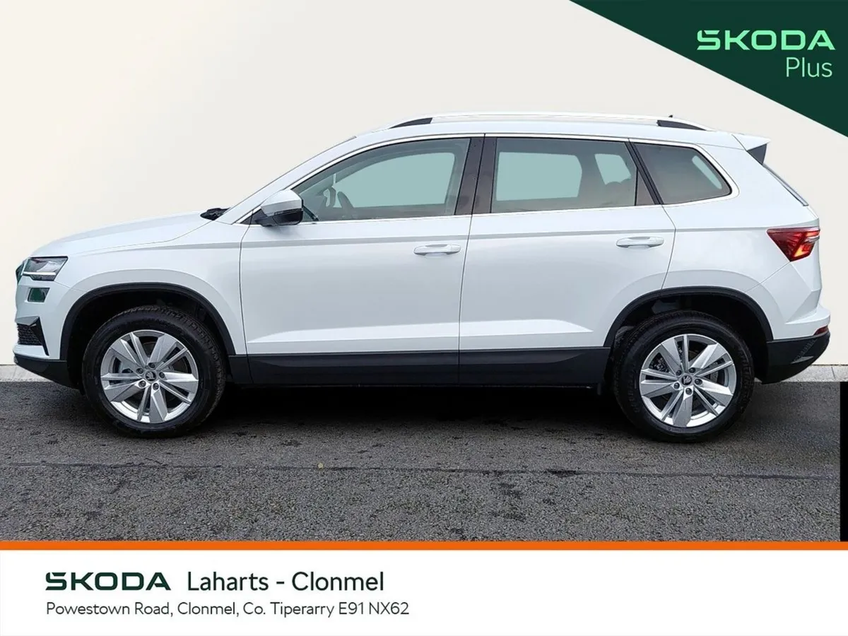 Skoda Karoq SELECTION 2.0TDI 115HP EX DEMO MASSIVE - Image 6