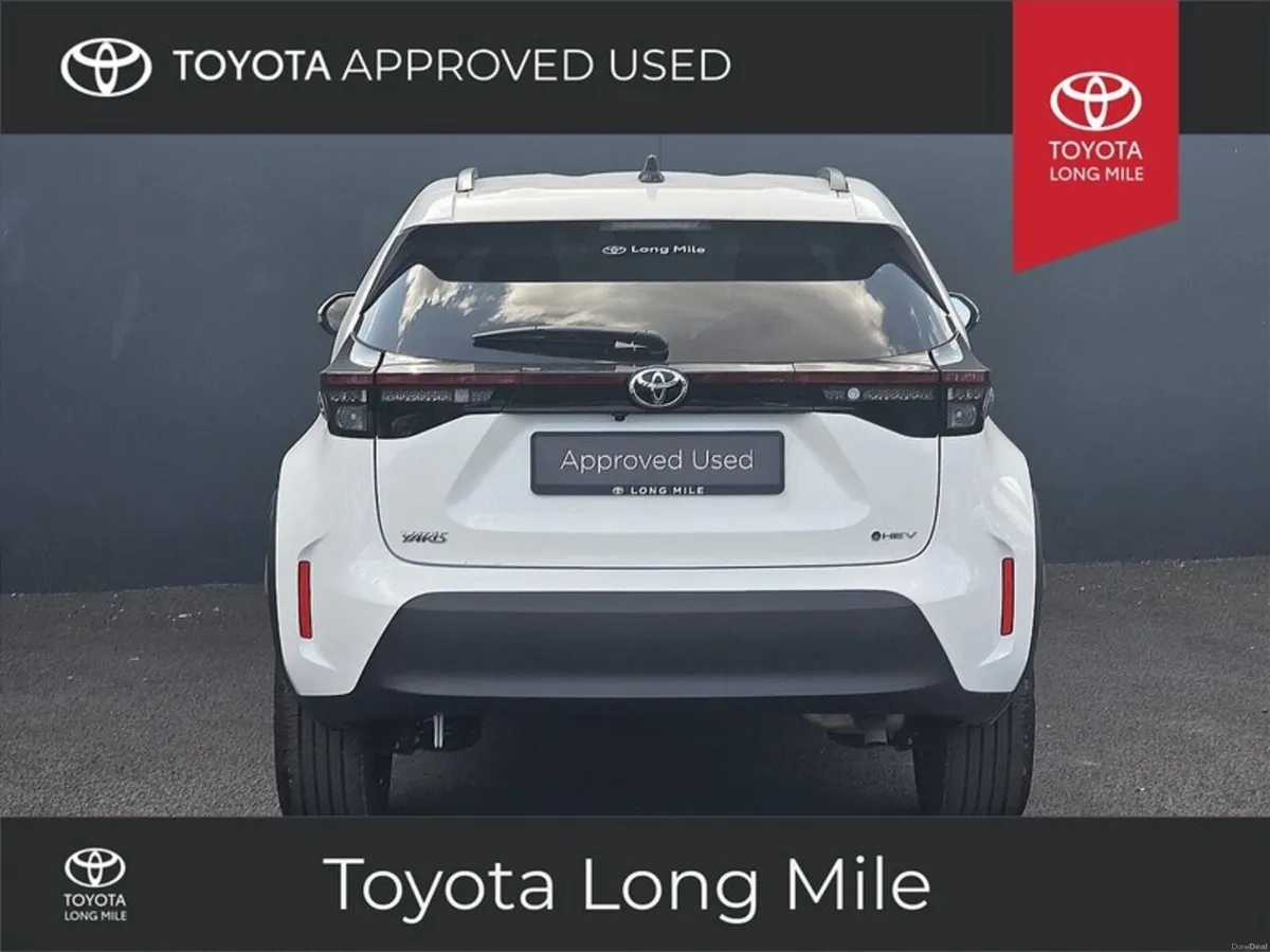 Toyota Yaris Cross 1.5 Hybrid Luna Sport 5dr - Image 4