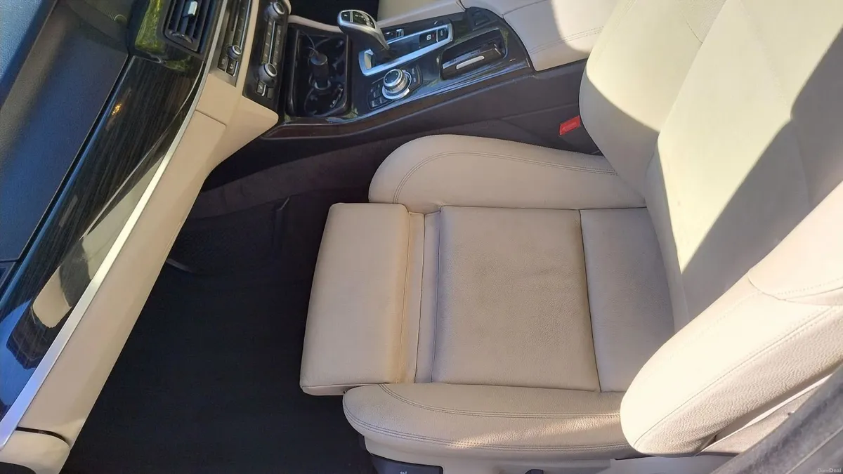 BMW 5-Series 2013 520d M Sport Auto - Image 4