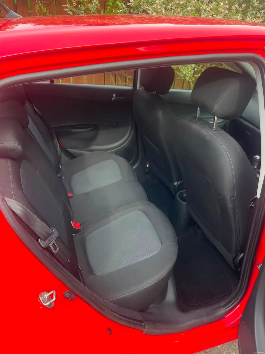 Hyundai i20 - Image 5