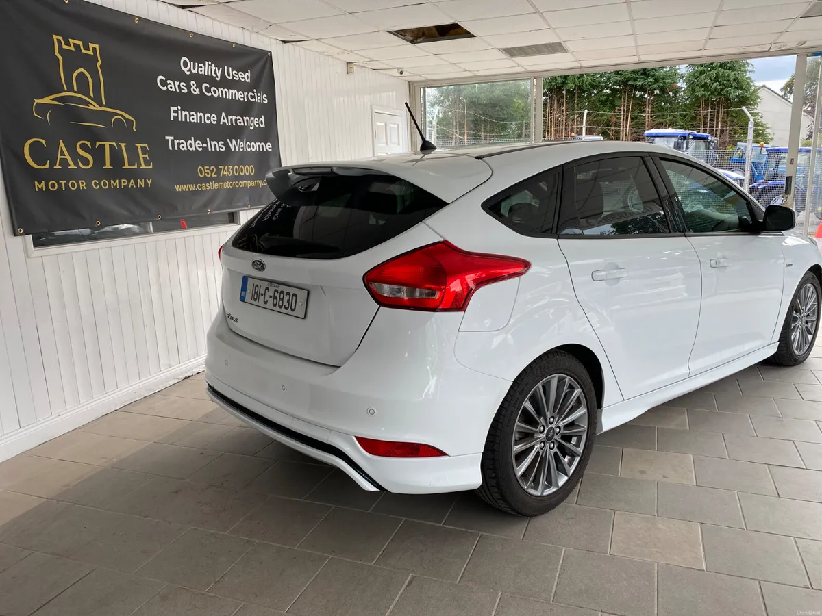2018 Ford Focus ST-LINE 1.5 TDCi 120PS - Image 5