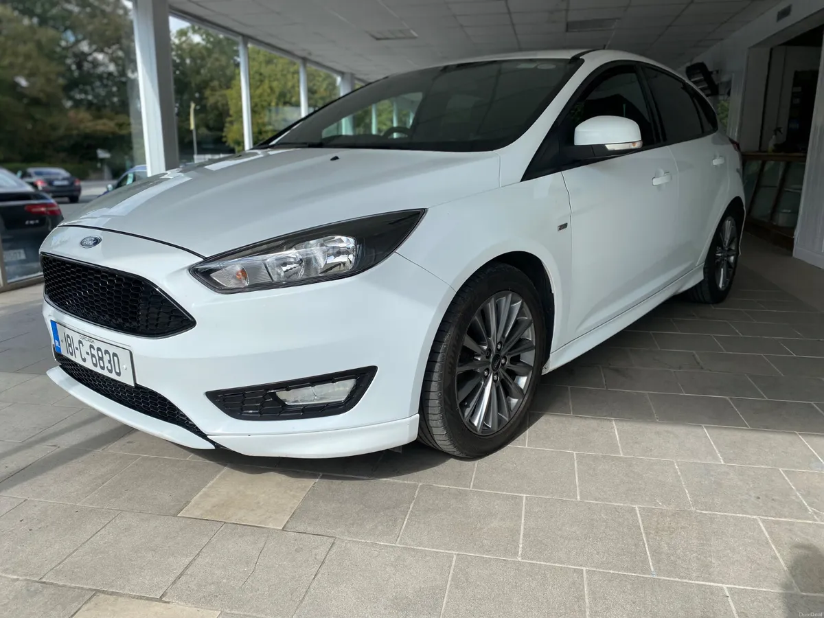 2018 Ford Focus ST-LINE 1.5 TDCi 120PS - Image 3