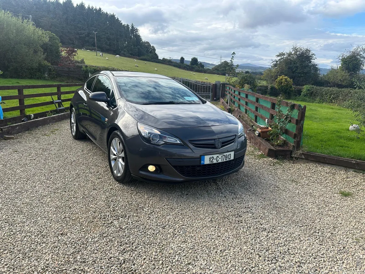 Vauxhall Astra 2.0 D GTC Manual 2 Door Coupe - Image 3