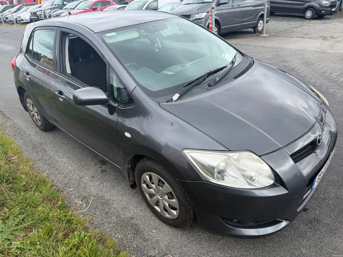 Toyota Auris 2009 - Image 5