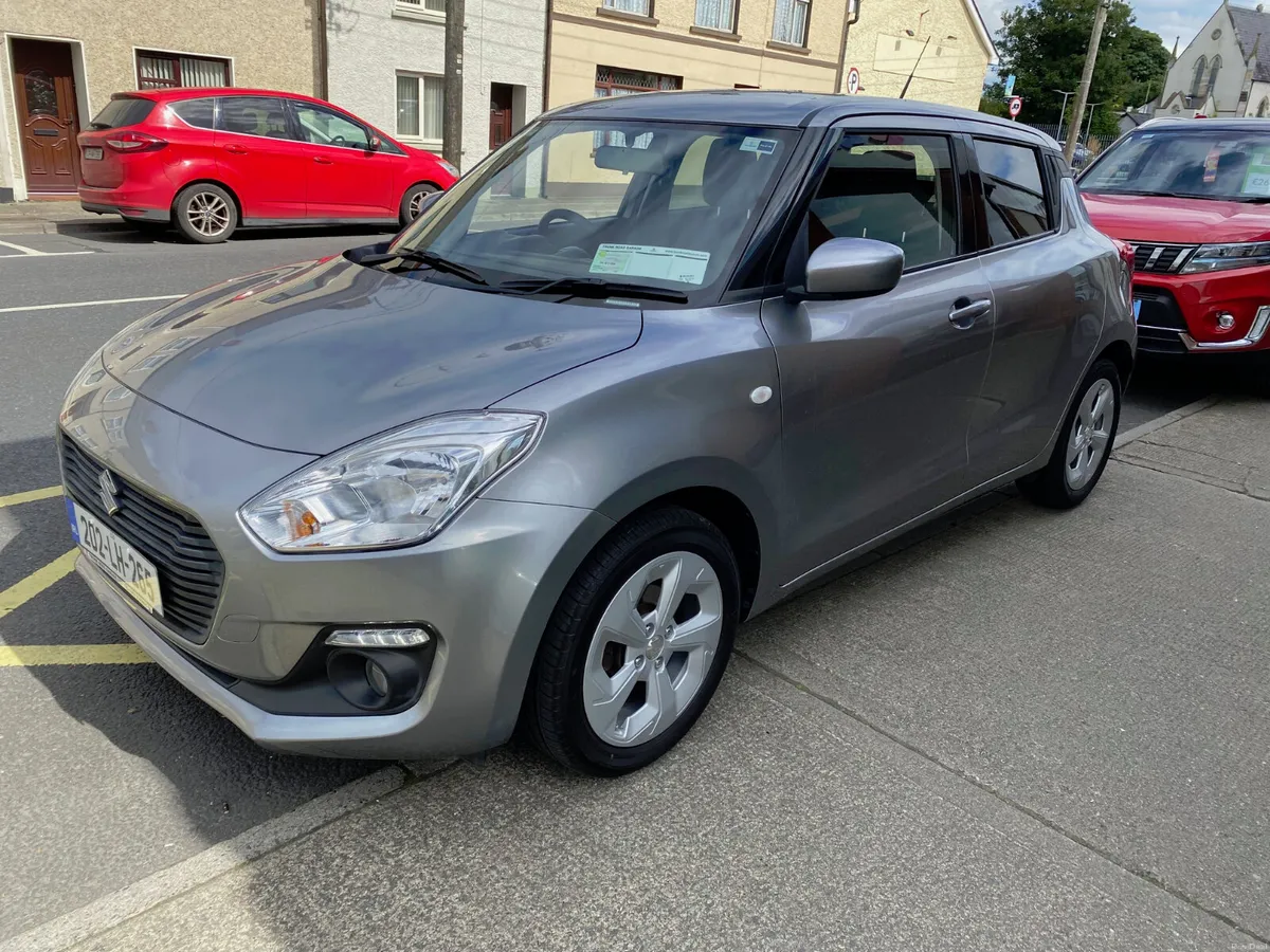Suzuki Swift 1.2 HYBRID SZ-T 2020 - Image 2