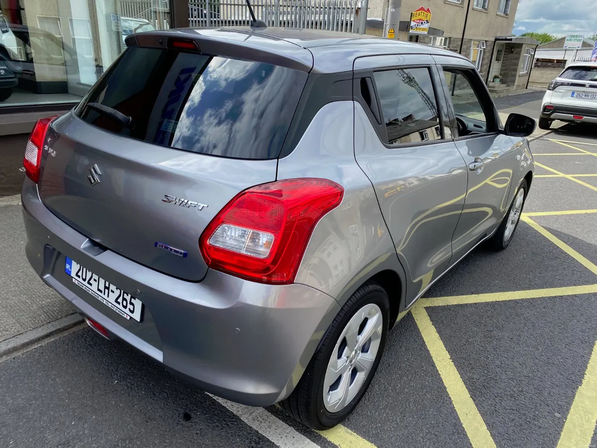 Suzuki Swift 1.2 HYBRID SZ-T 2020 - Image 3
