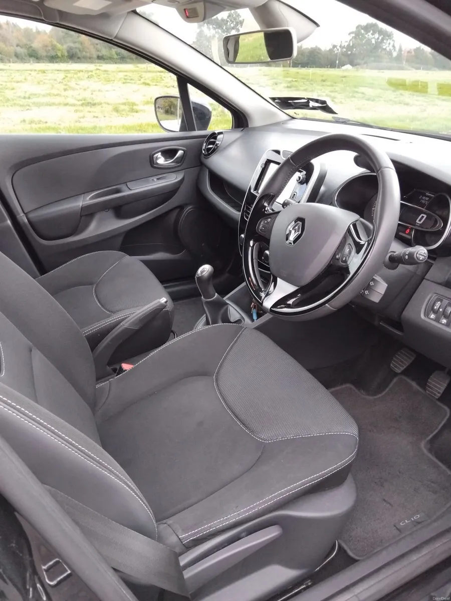 Renault Clio 2016 - Image 4