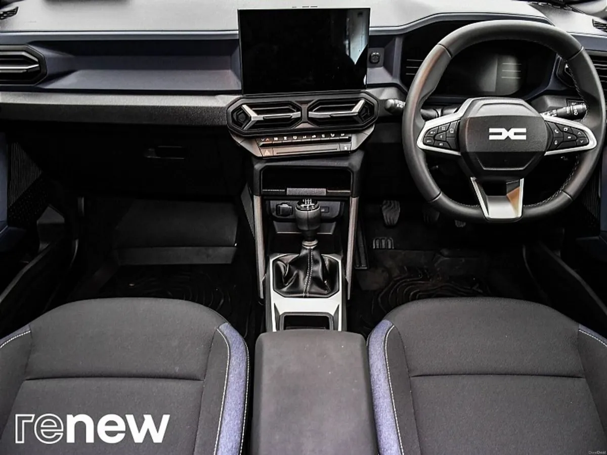 Dacia Duster Journey TCe130 4x2 - Image 2
